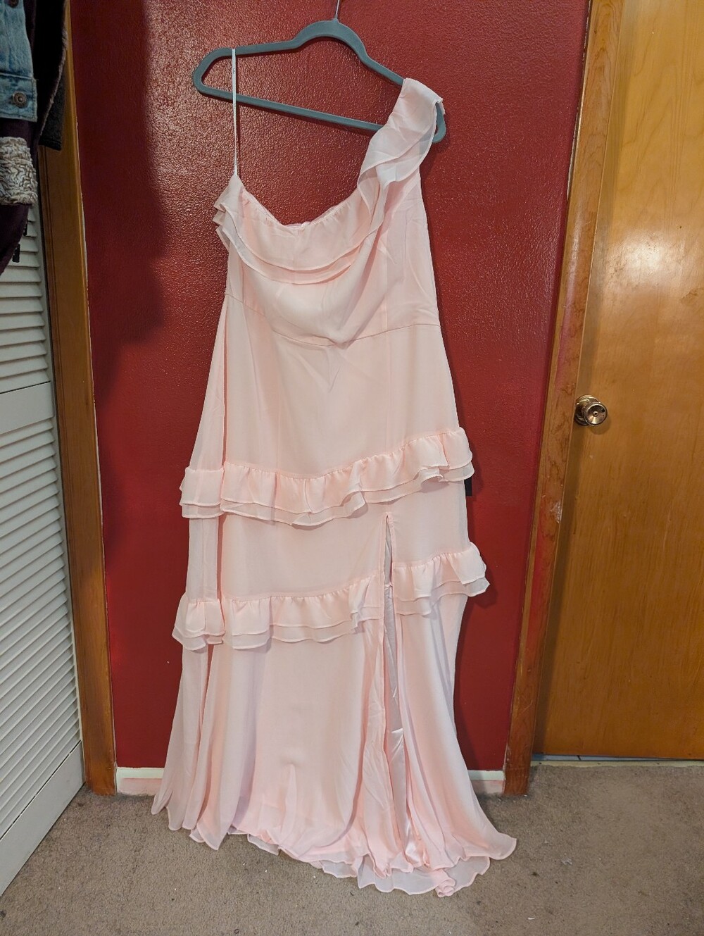 Lulu's Soft Pink Ruffle Maxi Dresss Sz 1X